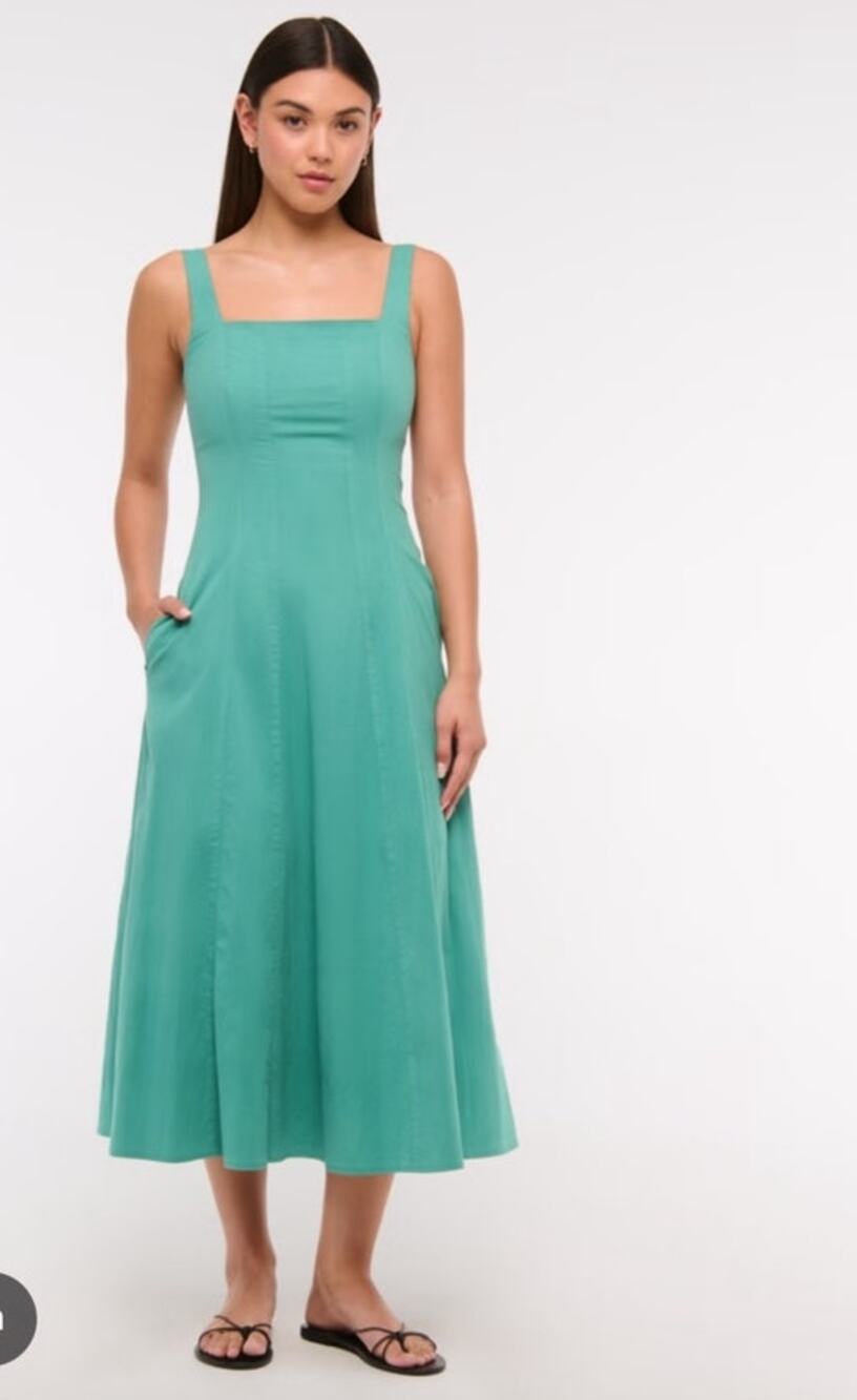 Abercrombie & Fitch Mila Dress